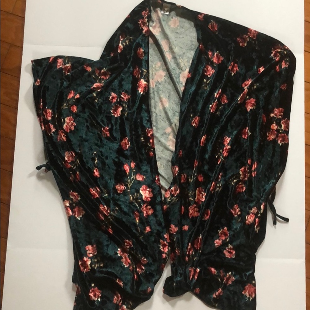Floral Velvet Kimono